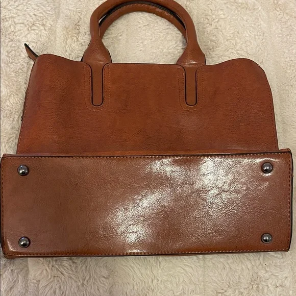 NWOT Elegant Brown Faux Leather RN Tote Bag/Purse - Picture 9 of 9